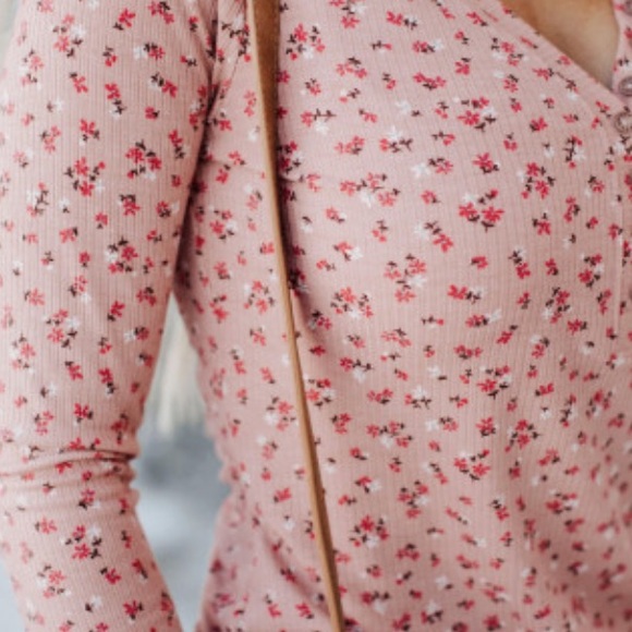 V-Neck Button Top - Picture 6 of 6